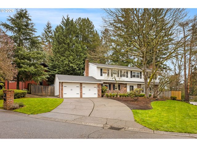 3 HOTSPUR St, Lake Oswego, OR 97035
