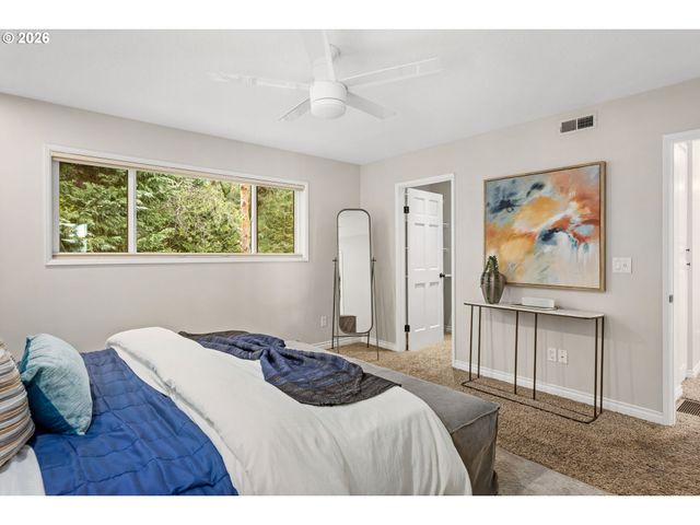 3 HOTSPUR St, Lake Oswego, OR 97035