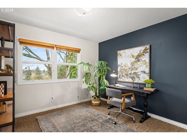 3 HOTSPUR St, Lake Oswego, OR 97035