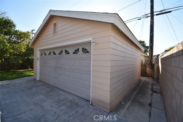 622 S Parton, Santa Ana, CA 92701