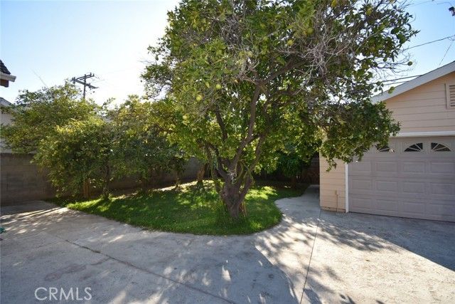 622 S Parton, Santa Ana, CA 92701