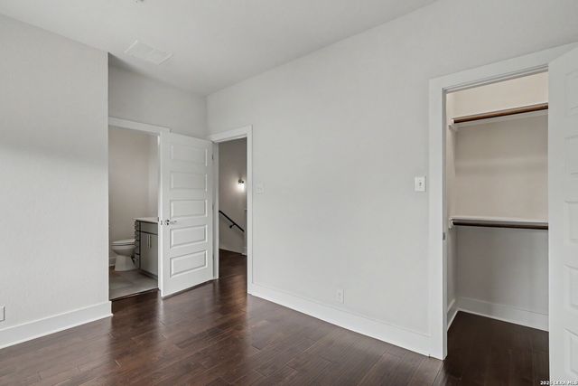 1606 N Hackberry St Unit 102, San Antonio, TX 78208