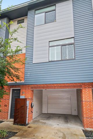 1606 N Hackberry St Unit 102, San Antonio, TX 78208