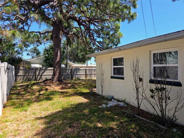 6931 HIBISCUS AVENUE S 3C, South Pasadena, FL 33707