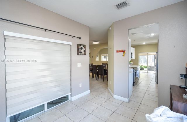 3054 SE 5th Dr, Homestead, FL 33033