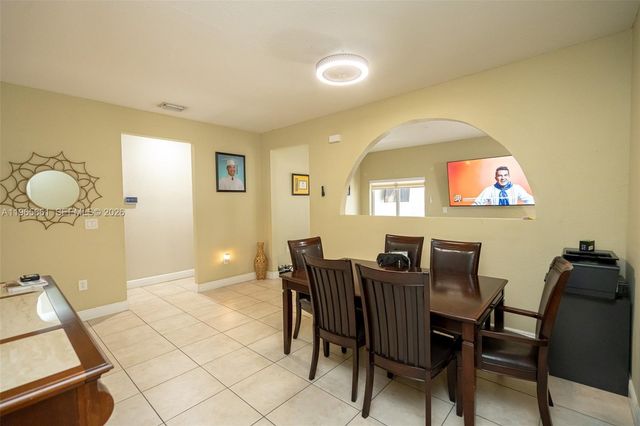 3054 SE 5th Dr, Homestead, FL 33033