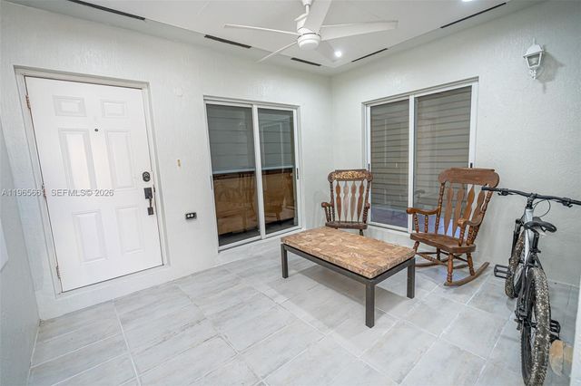 3054 SE 5th Dr, Homestead, FL 33033