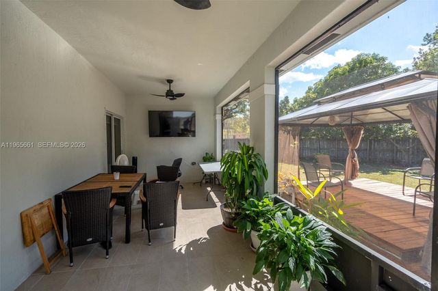 3054 SE 5th Dr, Homestead, FL 33033