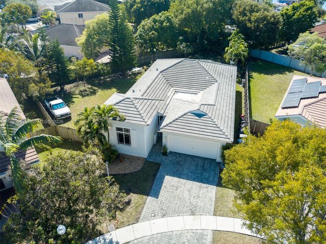 3054 SE 5th Dr, Homestead, FL 33033