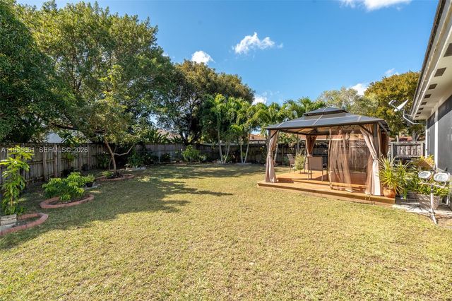 3054 SE 5th Dr, Homestead, FL 33033