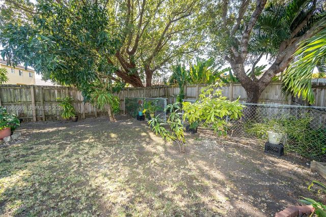 3054 SE 5th Dr, Homestead, FL 33033