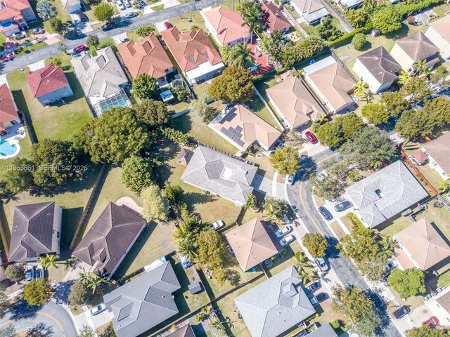 3054 SE 5th Dr, Homestead, FL 33033