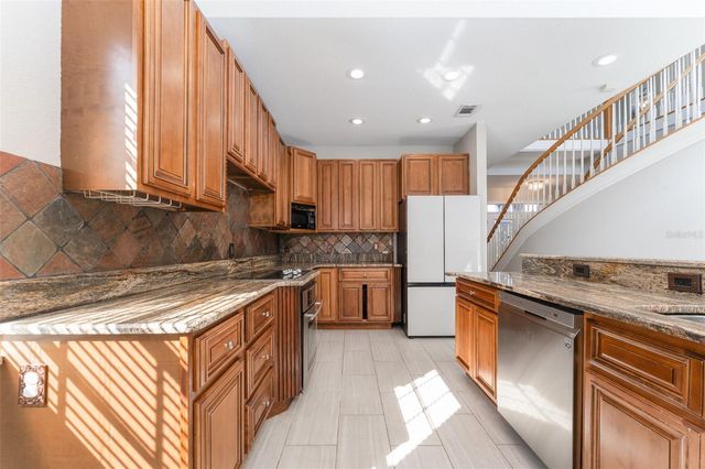 11302 HOOT OWL COURT, Riverview, FL 33569