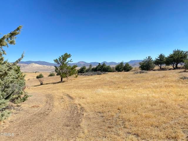 18300 Grant Place, Tehachapi, CA 93561