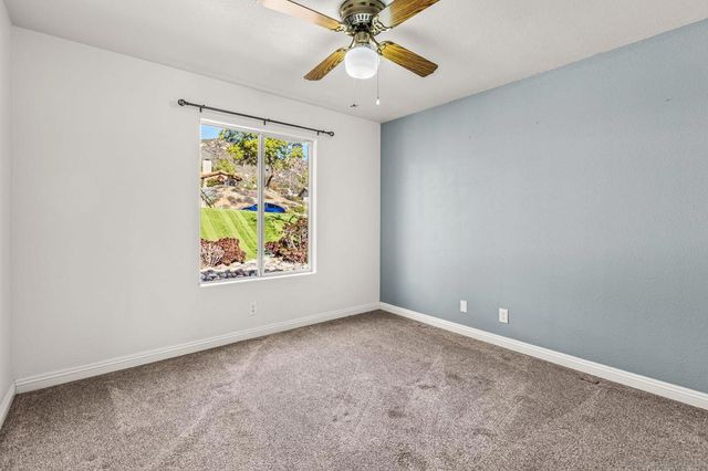 16579 Daza Dr, Ramona, CA 92065