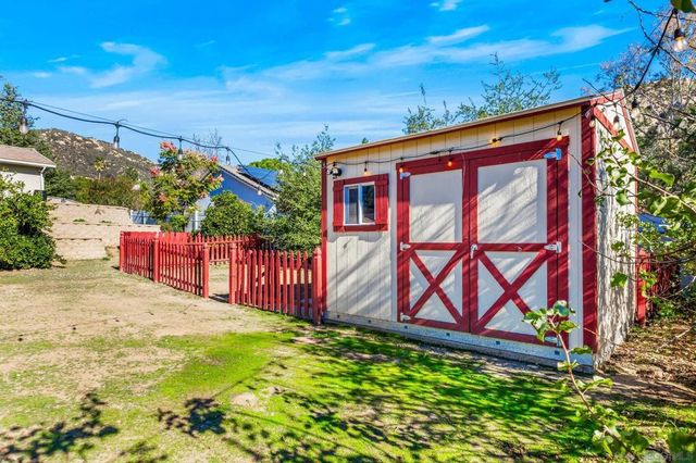 16579 Daza Dr, Ramona, CA 92065