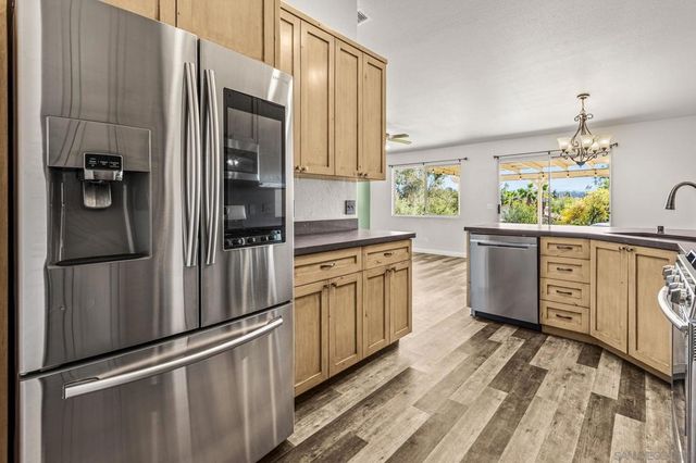 16579 Daza Dr, Ramona, CA 92065