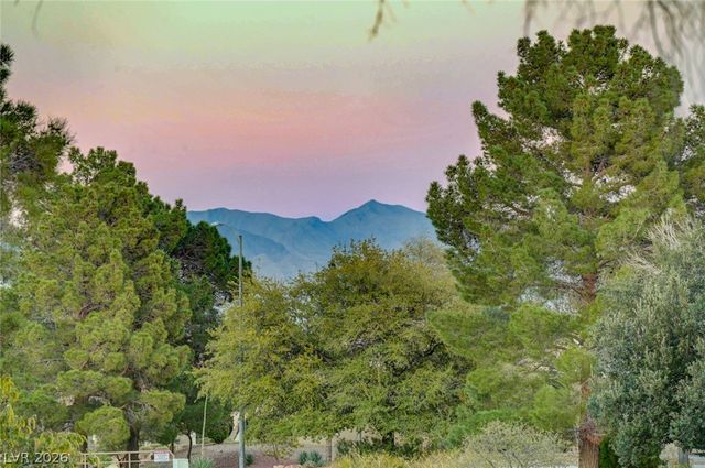 2612 Highvale Drive, Las Vegas, NV 89134