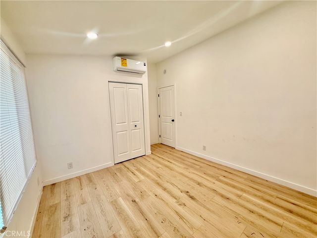 657 E King, Rialto, CA 92376