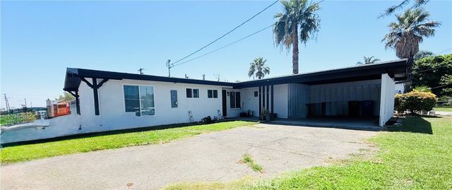 657 E King, Rialto, CA 92376