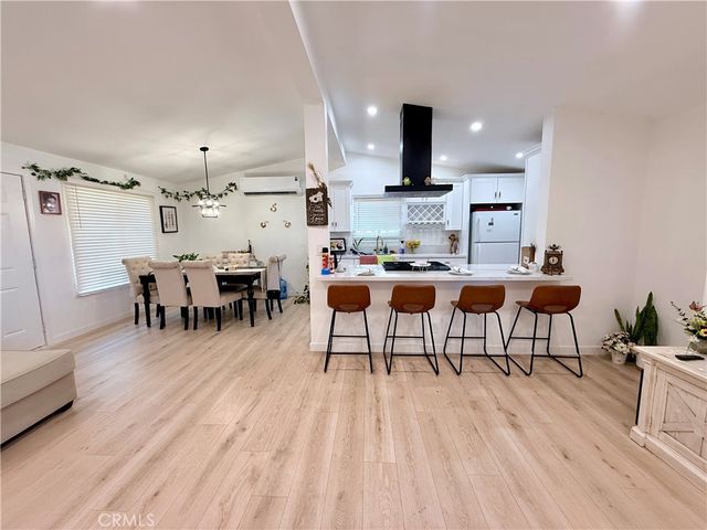 657 E King, Rialto, CA 92376
