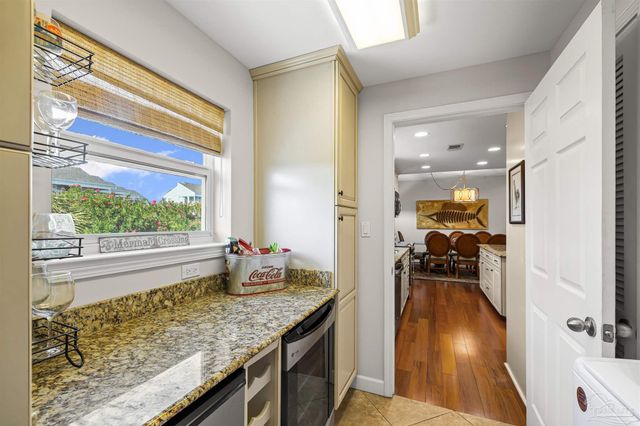 1299 Ft Pickens Rd 10, Pensacola Beach, FL 32561