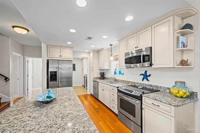 1299 Ft Pickens Rd 10, Pensacola Beach, FL 32561