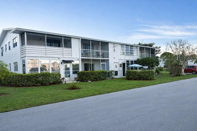 7 Lyndhurst A, Deerfield Beach, FL 33442