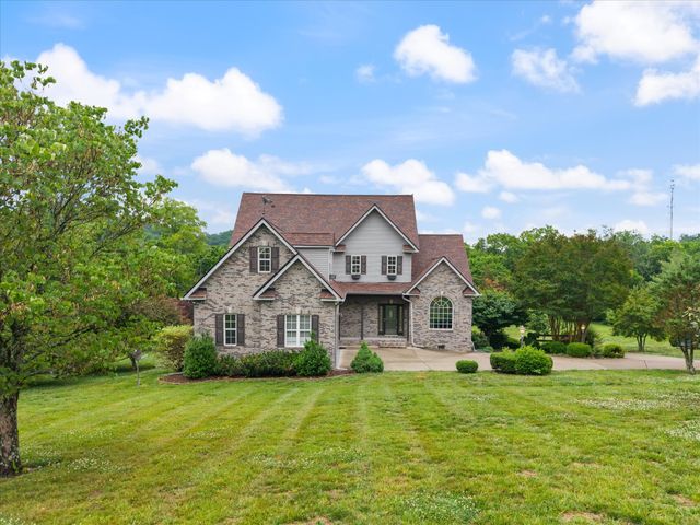 2216 Twin Peaks Ct, Spring Hill, TN 37174
