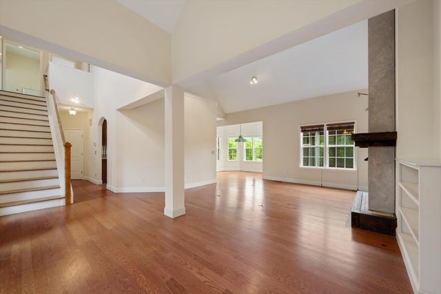 2216 Twin Peaks Ct, Spring Hill, TN 37174