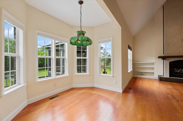 2216 Twin Peaks Ct, Spring Hill, TN 37174