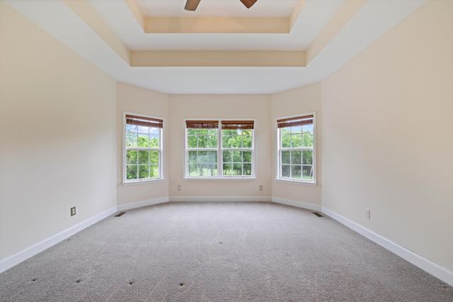 2216 Twin Peaks Ct, Spring Hill, TN 37174