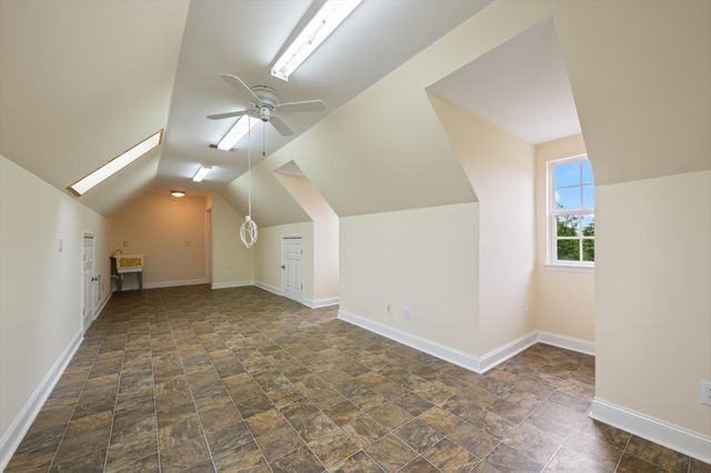 2216 Twin Peaks Ct, Spring Hill, TN 37174
