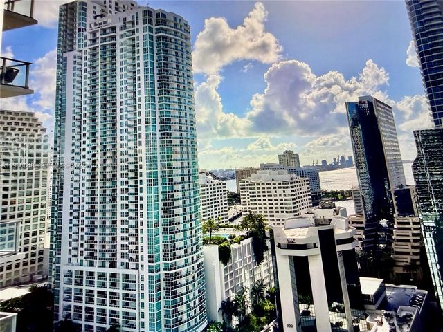 1050 Brickell Ave 2102, Miami, FL 33131