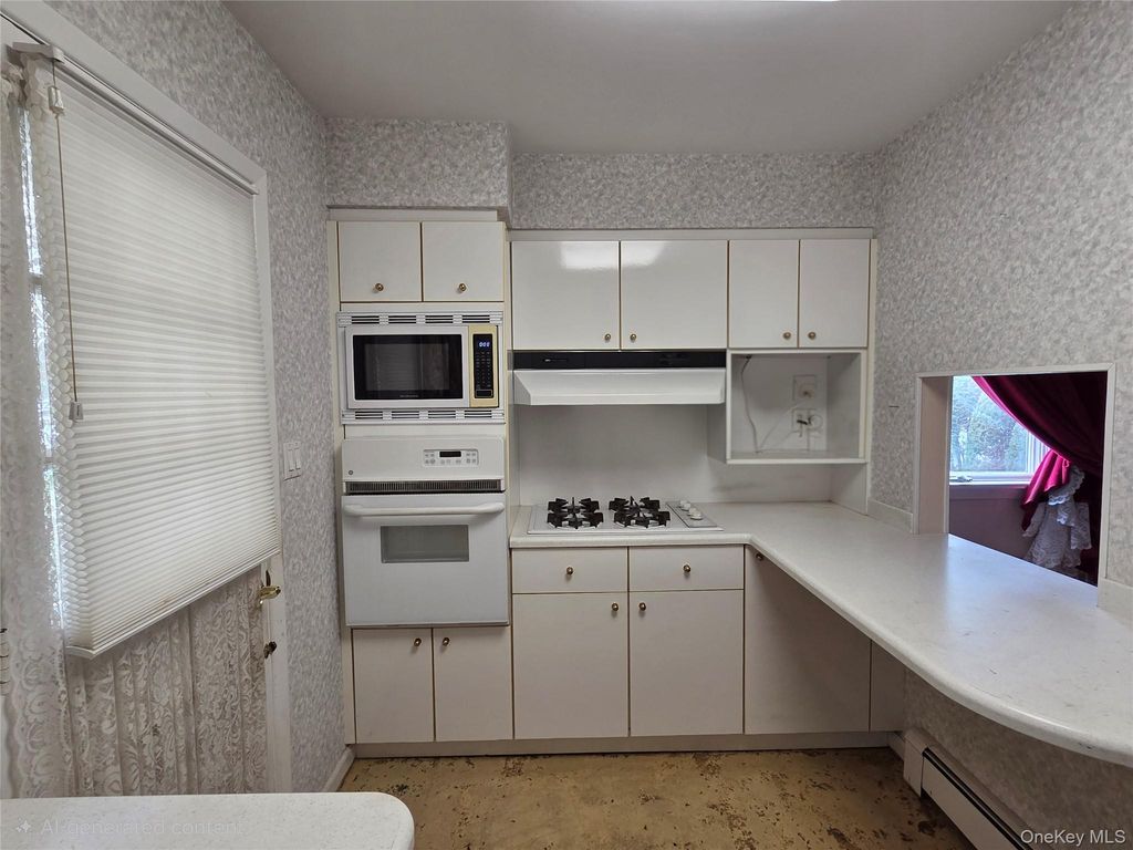 42 Sheridan Street, Huntington, NY 11743 — photo 4