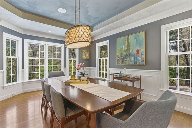 4 Fieldstone Ct, Grafton, MA 01519