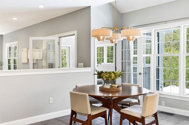 4 Fieldstone Ct, Grafton, MA 01519