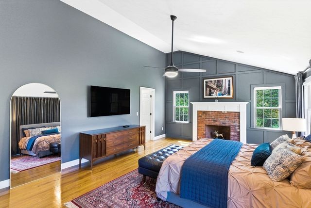 4 Fieldstone Ct, Grafton, MA 01519