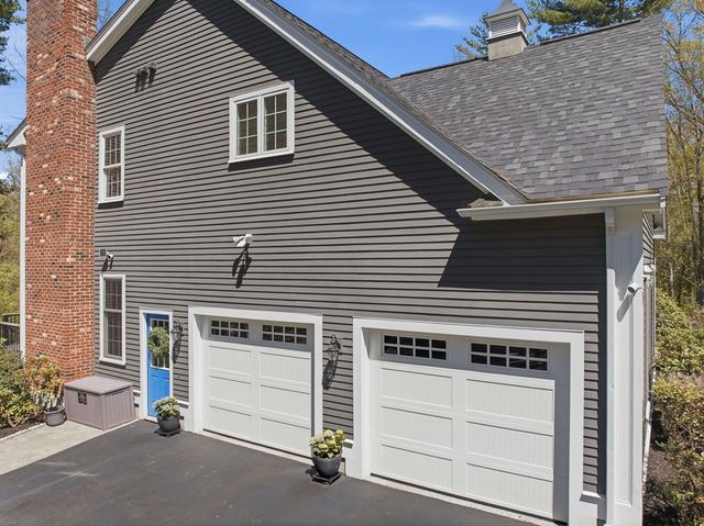 4 Fieldstone Ct, Grafton, MA 01519