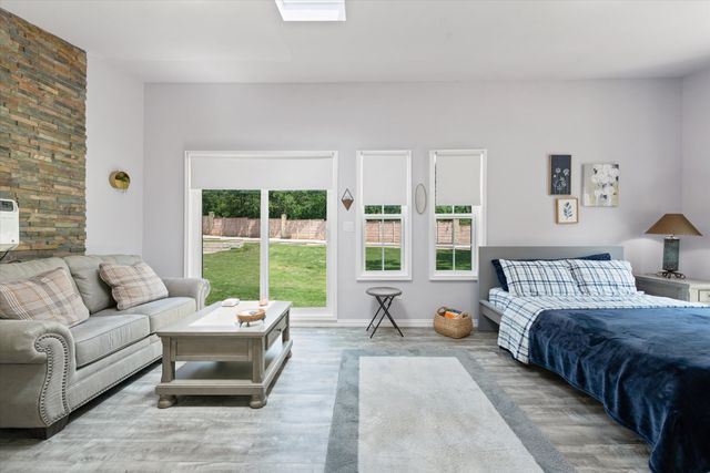 1000 County Road 904, Joshua, TX 76058