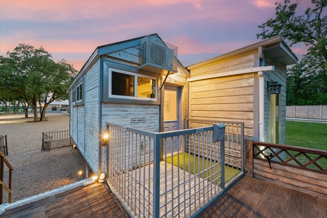 1000 County Road 904, Joshua, TX 76058