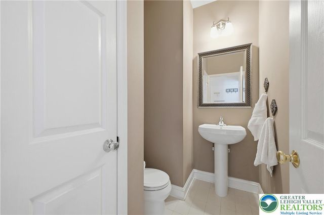 845 Garden Court, Easton, PA 18040