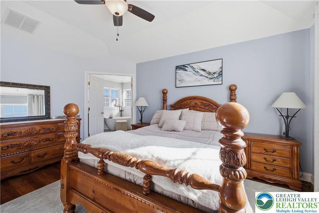 845 Garden Court, Easton, PA 18040