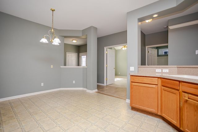 350 Cochran Drive, Crown Point, IN 46307