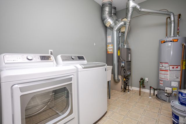 350 Cochran Drive, Crown Point, IN 46307