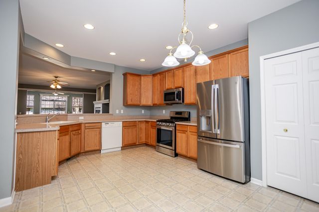 350 Cochran Drive, Crown Point, IN 46307