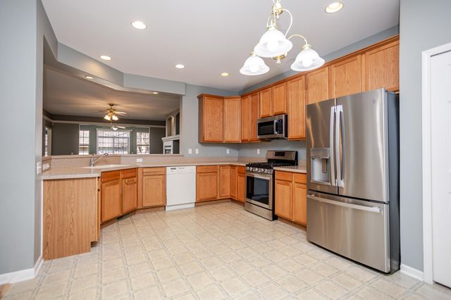 350 Cochran Drive, Crown Point, IN 46307