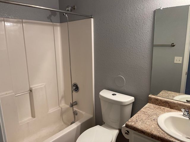 13231 KESTREL Avenue, Horizon City, TX 79928