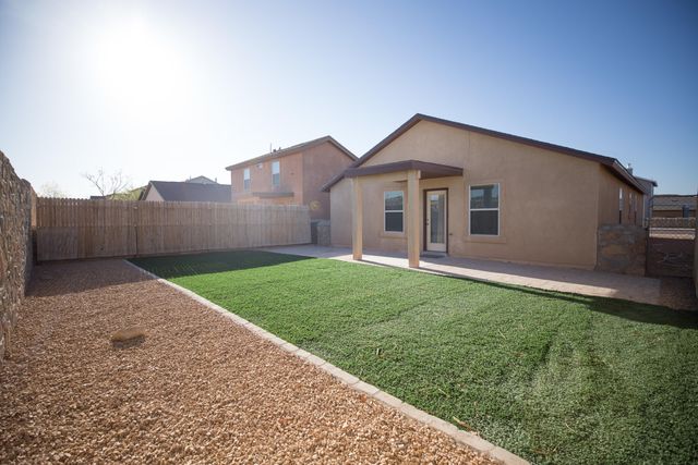 13231 KESTREL Avenue, Horizon City, TX 79928