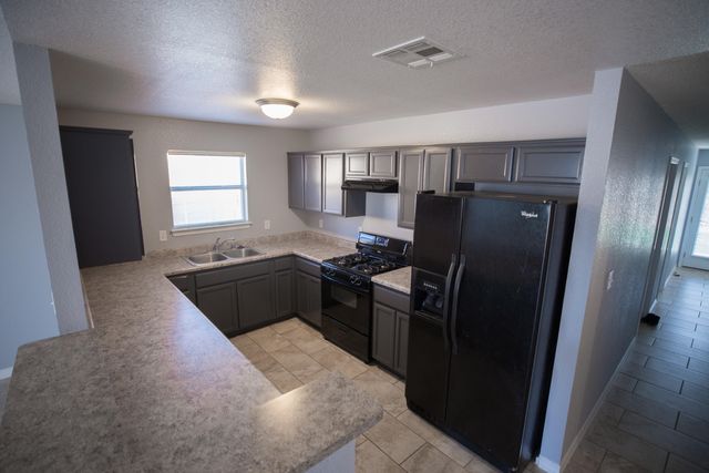 13231 KESTREL Avenue, Horizon City, TX 79928